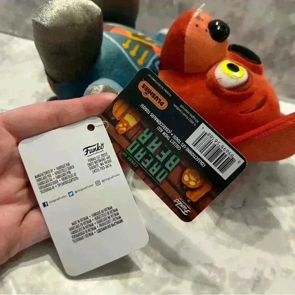 NWT Five Nights at Freddy’s FNAF Captain Foxy Walmart Exclusive 7” Plush - Picture 4 of 4